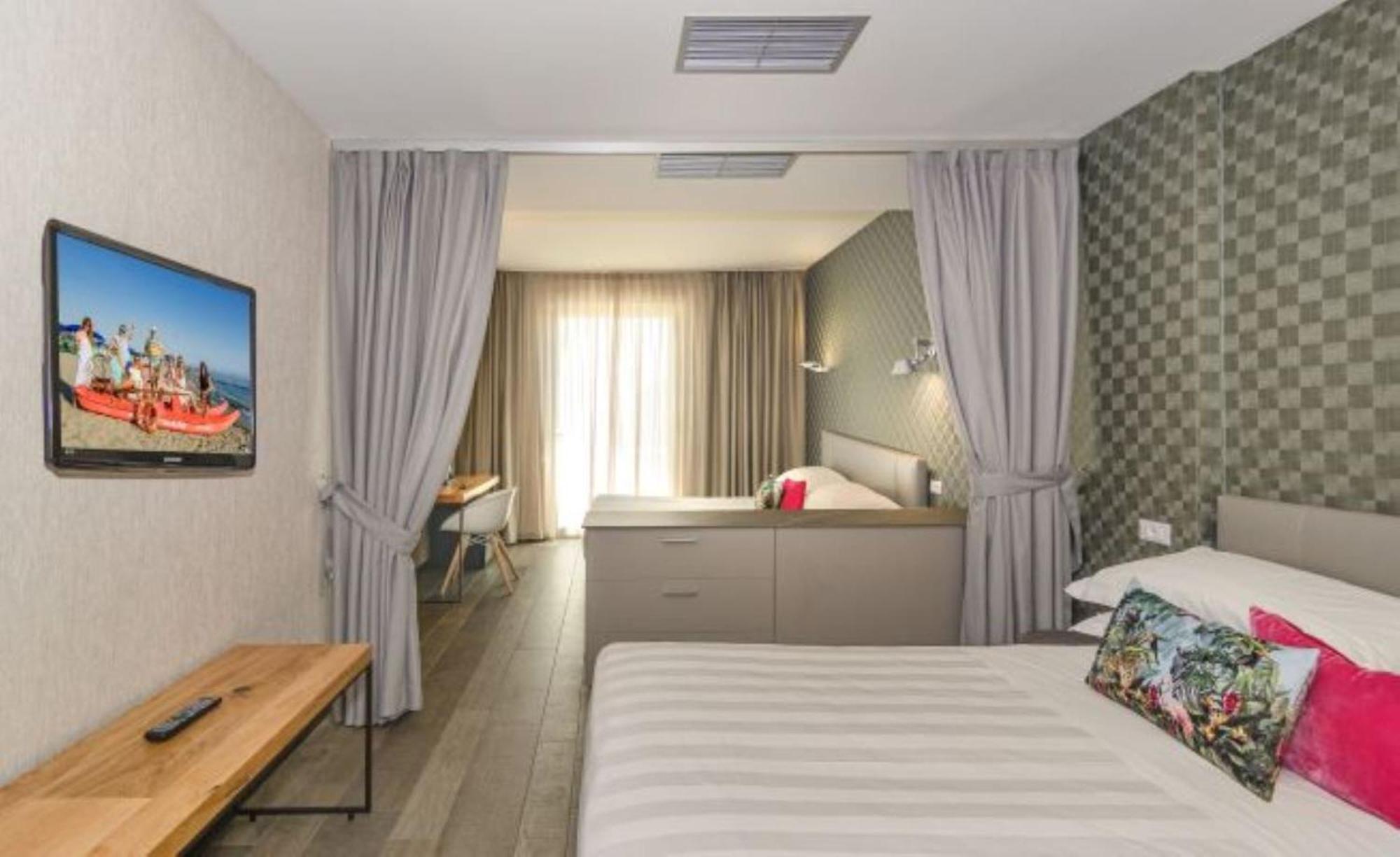 Hotel Joseph Marina di Pietrasanta Exterior photo
