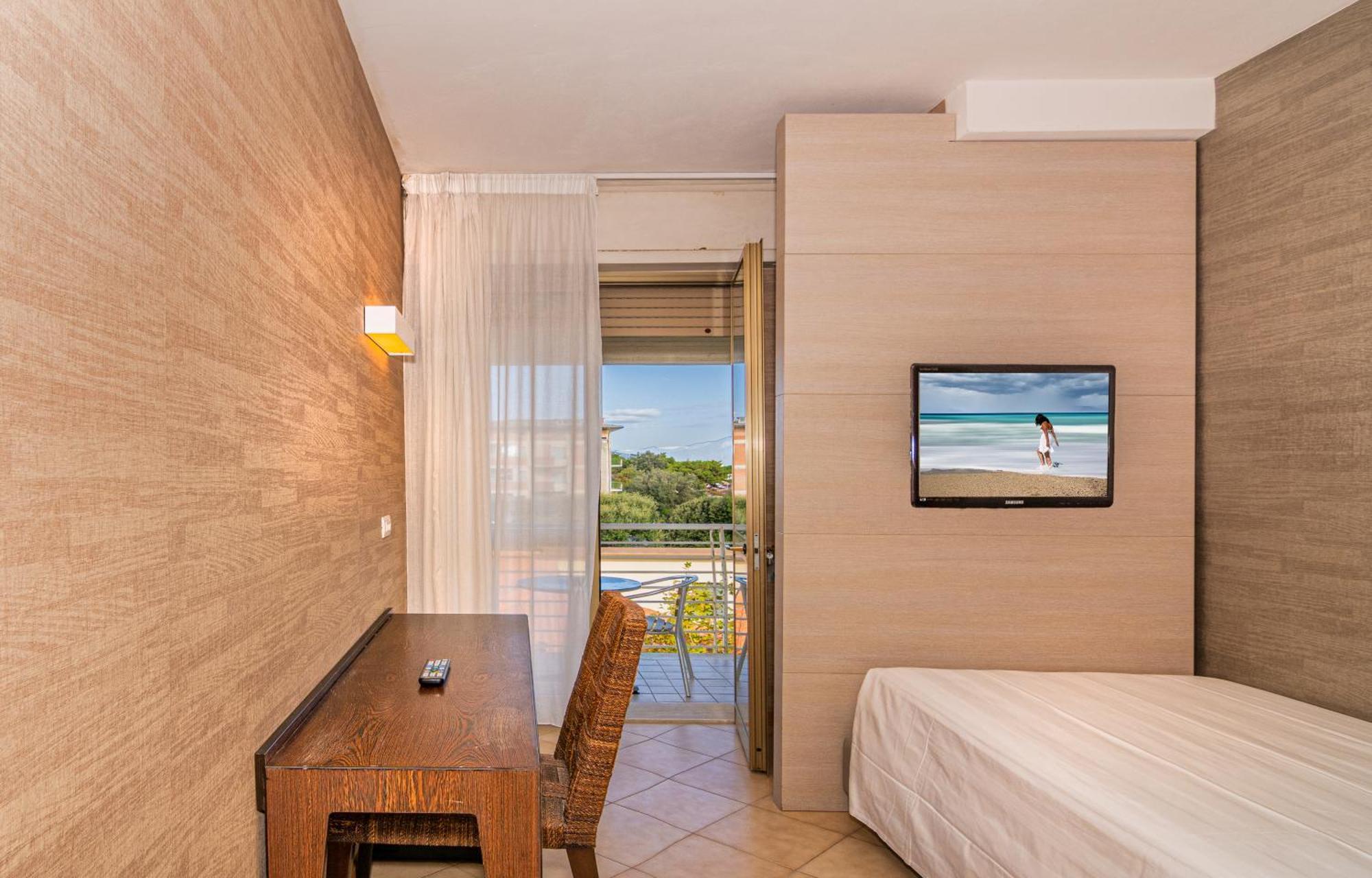 Hotel Joseph Marina di Pietrasanta Exterior photo